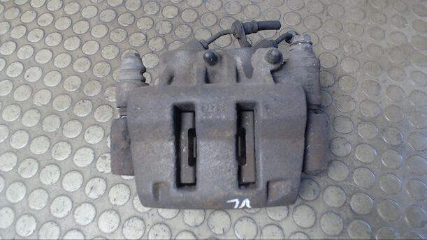 Foto: BREMSSATTEL VORNE LINKS eines Opel Movano 2.5 DTI L2H3