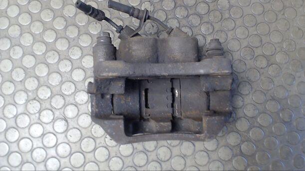 Foto: BREMSSATTEL VORNE LINKS eines Opel Movano 2.5 DTI L2H3