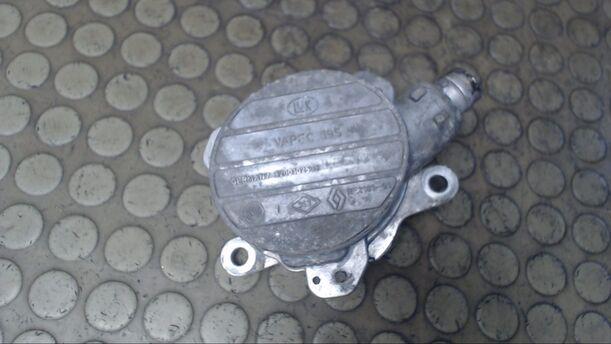 Foto: VAKUUMPUMPE eines Opel Movano 2.5 DTI L2H3
