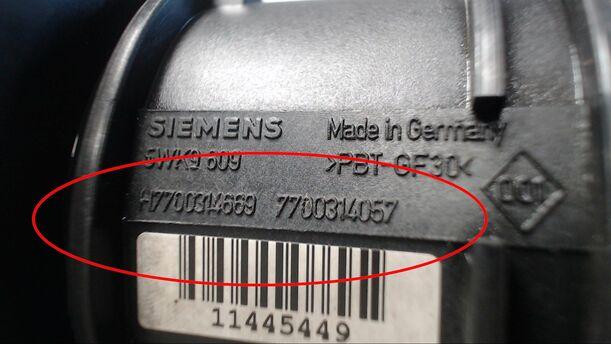 Foto: LUFTMASSENMESSER SIEMENS eines Opel Movano 2.5 DTI L2H3