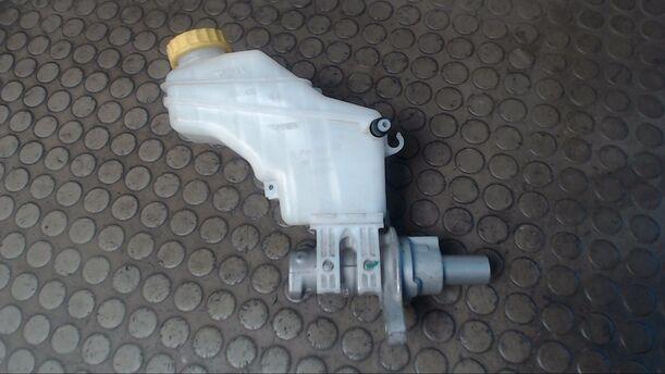 Foto: HAUPTBREMSZYLINDER eines Fiat Grande Punto 1.4 8V City