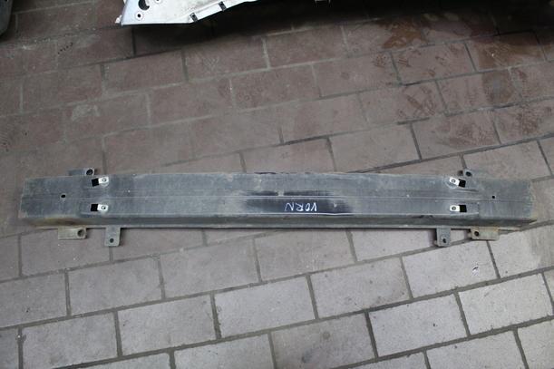 Foto: QUERTRÄGER / TRÄGER VORN / VERSTÄRKUNG eines Ford Transit 240 K TDE CL