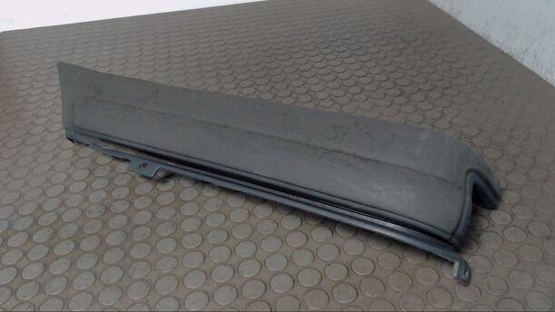 Foto: STOßSTANGENECKE HINTEN LINKS eines Ford Transit 240 K TDE CL