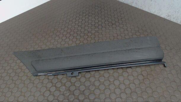 Foto: STOßSTANGENECKE HINTEN LINKS eines Ford Transit 240 K TDE CL