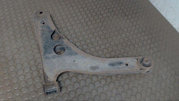 Foto: QUERLENKER VORNE UNTEN LINKS eines Ford Transit 240 K TDE CL