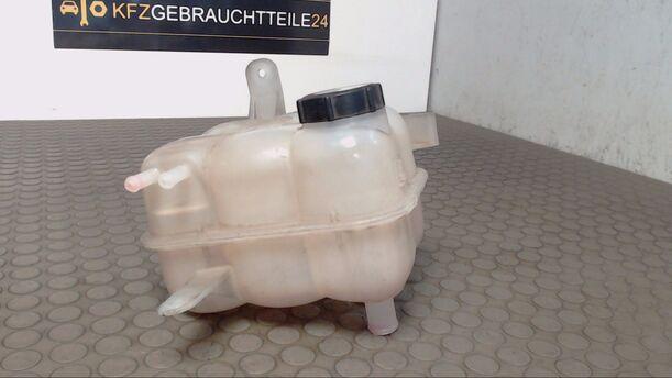 Foto: AUSGLEICHSBEHÄLTER eines Ford Transit 240 K TDE CL