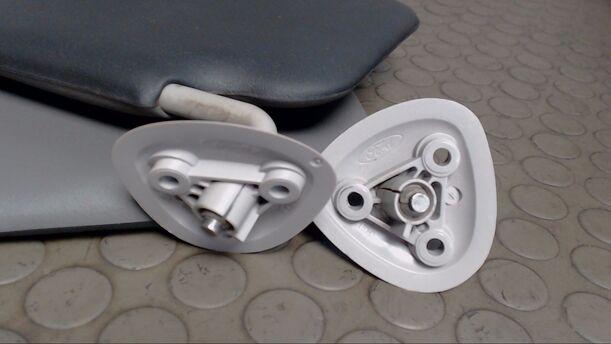 Foto: SONNENBLENDEN eines Ford Transit 240 K TDE CL