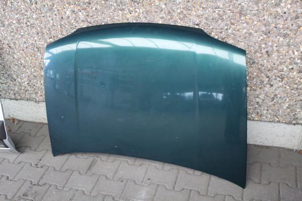 Foto: MOTORHAUBE eines Seat Arosa 1.0 MPI City