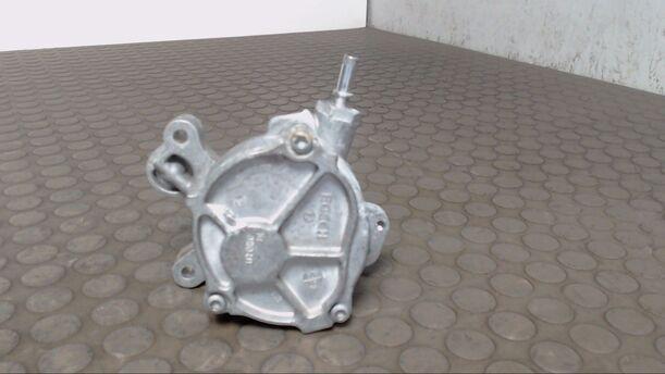 Foto: VAKUUMPUMPE eines Ford Mondeo Turnier 2.0 TDCi
