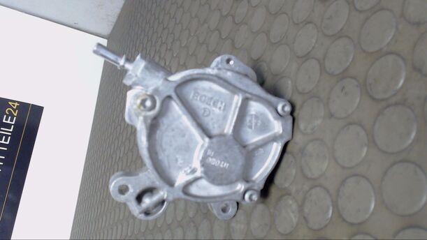 Foto: VAKUUMPUMPE eines Ford Mondeo Turnier 2.0 TDCi