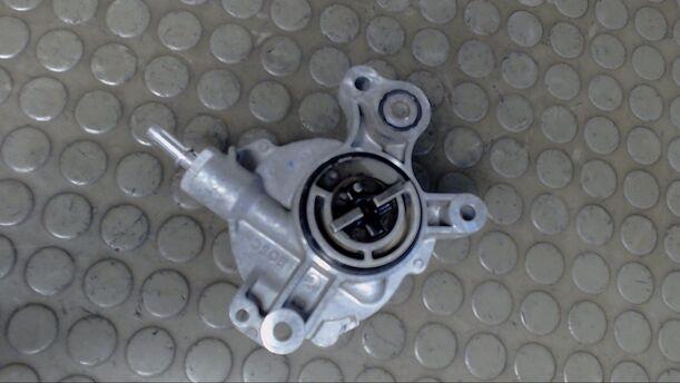 Foto: VAKUUMPUMPE eines Ford Mondeo Turnier 2.0 TDCi