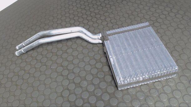 Foto: WÄRMETAUSCHER / HEIZUNGSKÜHLER eines Ford Mondeo Turnier 2.0 TDCi