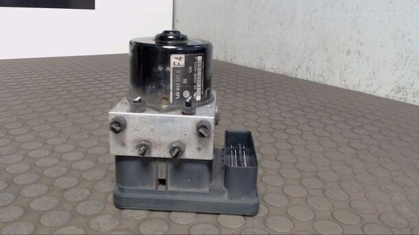 Foto: HAUPTBREMSAGGREGAT ABS / ESP eines VW Golf 1.9 TDI