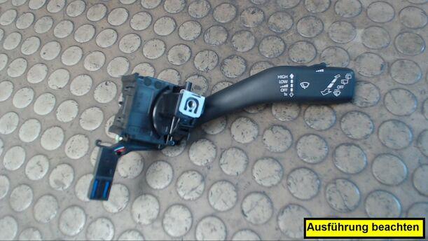 Foto: SCHEIBENWISCHERSCHALTER eines VW Touran 1.4 TSI EcoFuel CL