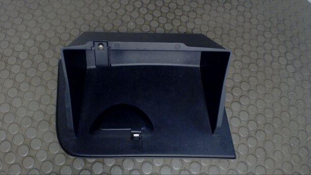 Foto: HANDSCHUHFACH eines Ford Focus Turnier CL