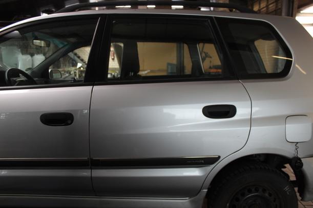 Foto: TÜR HINTEN LINKS eines Mitsubishi Space Star 1.9 DI-D