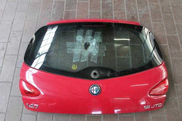 Foto: HECKKLAPPE / HECKDECKEL eines Alfa Romeo 147 1.9 JTD CL