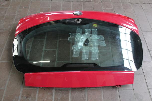 Foto: HECKKLAPPE / HECKDECKEL eines Alfa Romeo 147 1.9 JTD CL