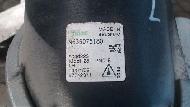 Foto: NEBELSCHEINWERFER LINKS eines Peugeot 206 75 CL