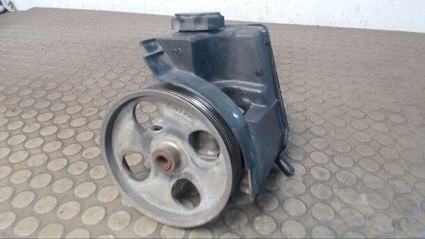 Foto: PUMPE SERVOLENKUNG eines Peugeot 206 75 CL