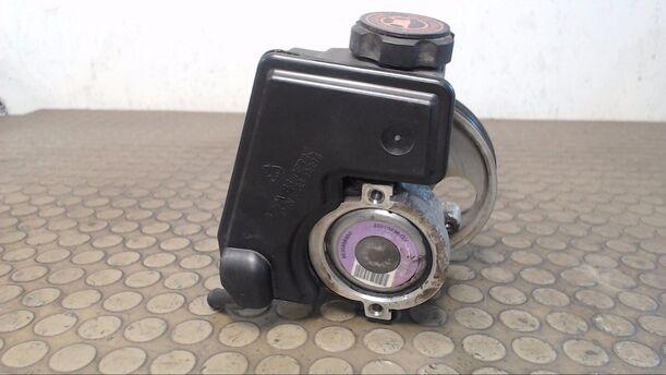Foto: PUMPE SERVOLENKUNG eines Peugeot 206 75 CL