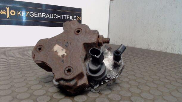 Foto: DIESELEINSPRITZPUMPE / HOCHDRUCKPUMPE eines Mercedes-Benz A 180 CDI CL