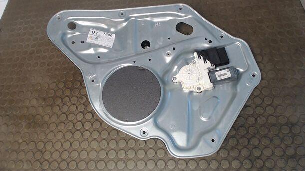 Foto: FENSTERHEBER HINTEN LINKS eines VW Golf Variant 1.9 TDI CL