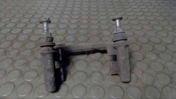 Foto: BREMSSATTELTRÄGER HINTEN L/R eines VW Golf Variant 1.4 CL