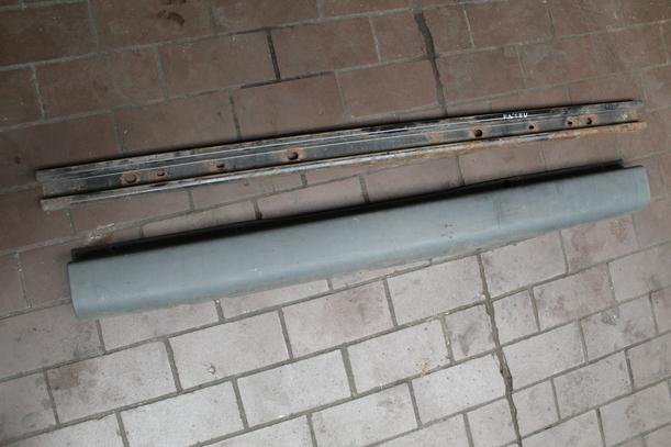 Foto: STOßSTANGE / STOSSFÄNGER MITTE HINTEN eines Ford Transit 300 K TDCi