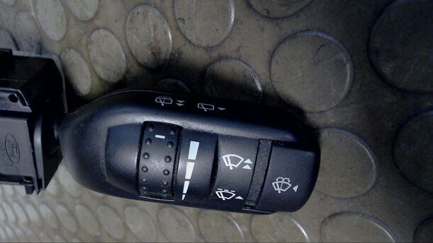Foto: SCHEIBENWISCHERSCHALTER eines Ford Transit 300 K TDCi