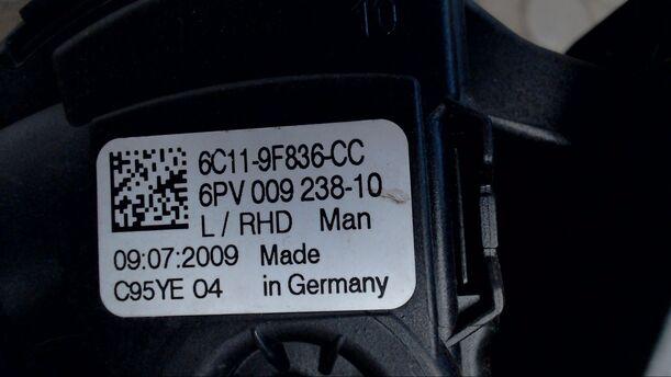 Foto: GASPEDAL eines Ford Transit 300 K TDCi