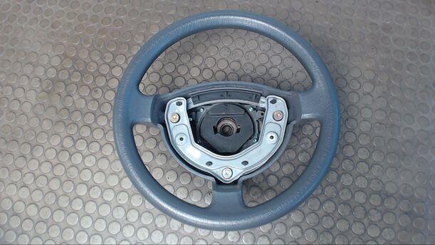 Foto: LENKRAD eines Mercedes-Benz A 140