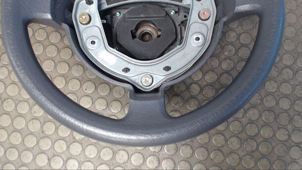 Foto: LENKRAD eines Mercedes-Benz A 140