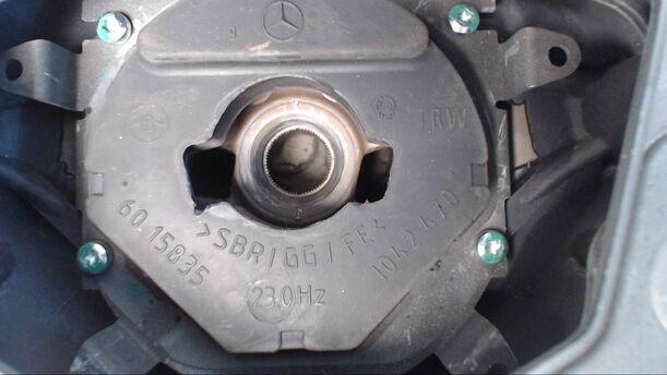 Foto: LENKRAD eines Mercedes-Benz A 140