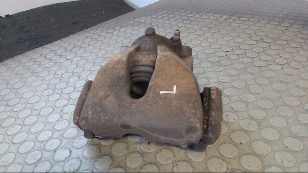 Foto: BREMSSATTEL VORN LINKS eines Opel Astra 2.0 DTI Caravan CL