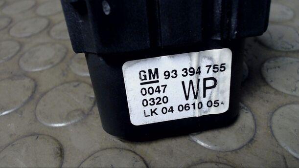 Foto: LICHTSCHALTER eines Opel Meriva 1.4