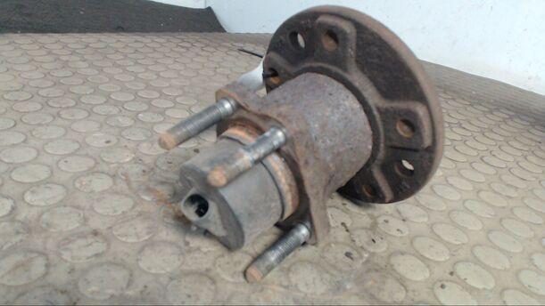 Foto: ACHSSCHENKEL HINTEN LINKS (5-LOCH) eines Opel Astra 2.0 DTI Caravan