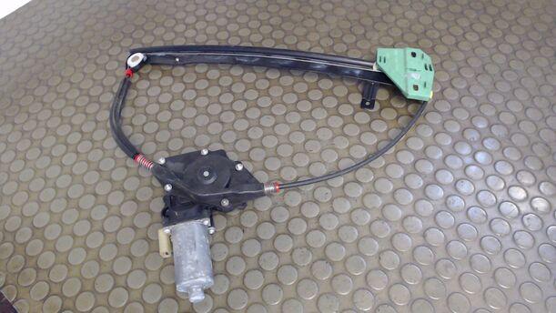 Foto: FENSTERHEBER ELEKTRISCH LINKS eines Ford Ka
