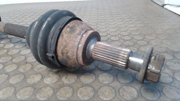 Foto: ANTRIEBSWELLE LINKS eines Ford Ka