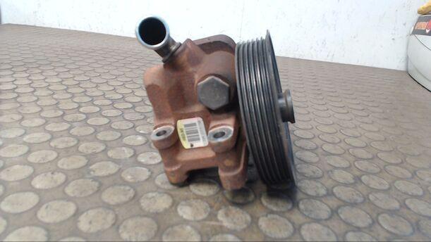 Foto: PUMPE SERVOLENKUNG eines Ford Ka