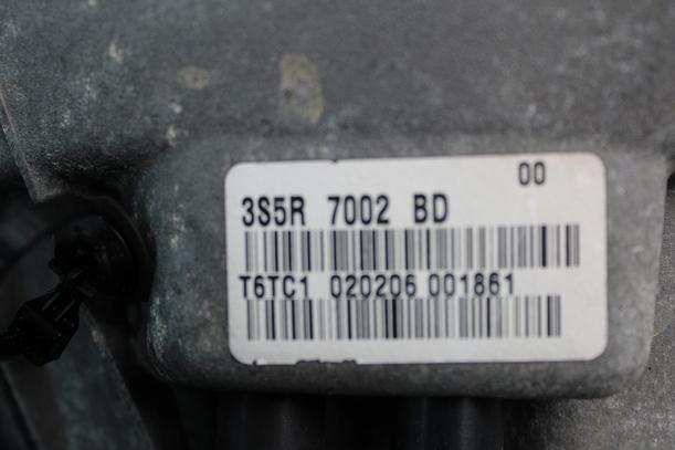 Foto: SCHALTGETRIEBE 3S5R7002BD eines Ford Ka