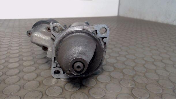 Foto: ANLASSER / STARTER BOSCH eines BMW 318i CL