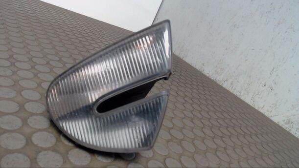 Foto: BLINKER VORN RECHTS eines Alfa Romeo 147 1.6 Twin Spark GL