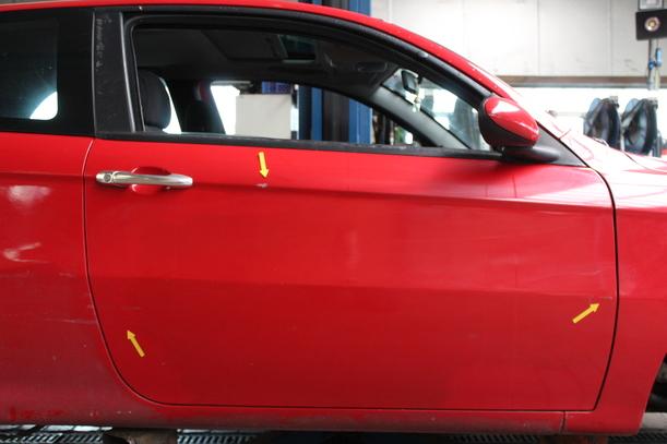 Foto: TÜR VORN RECHTS (2/3-Türer) eines Alfa Romeo 147 1.6 Twin Spark