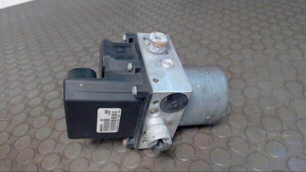 Foto: HAUPTBREMSAGGREGAT ABS eines Alfa Romeo 147 1.6 Twin Spark