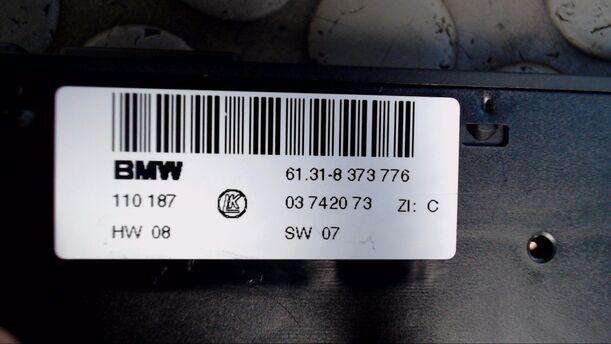 Foto: SCHALTZENTRUM MITTELKONSOLE eines BMW 525i touring GL