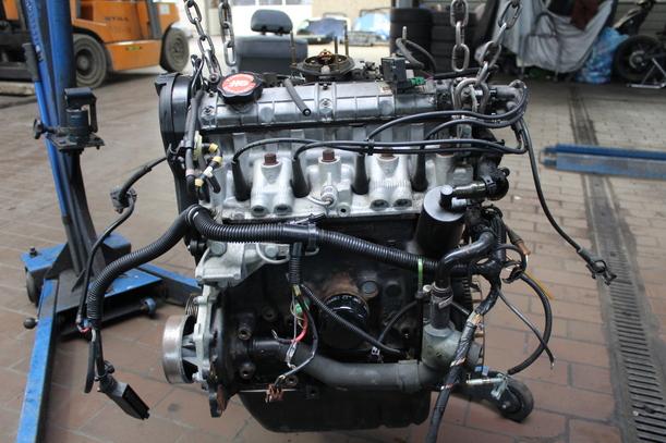 Foto: MOTOR F3N eines Renault R 19 1.8 GL
