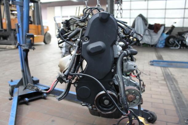 Foto: MOTOR F3N eines Renault R 19 1.8 GL