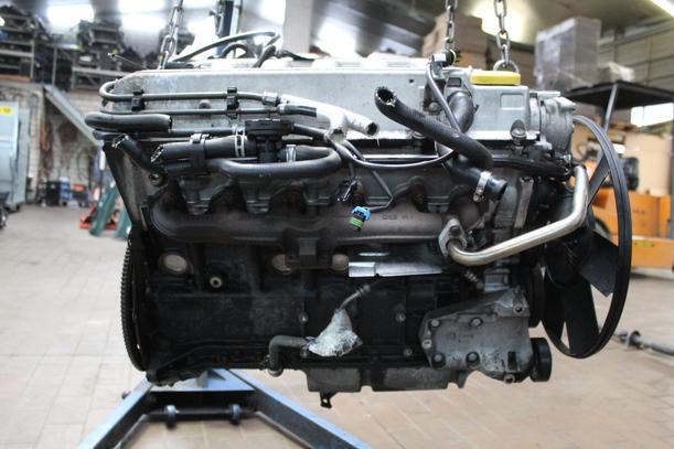 Foto: MOTOR XX25DT eines Opel Omega Caravan 2.5 TD GL