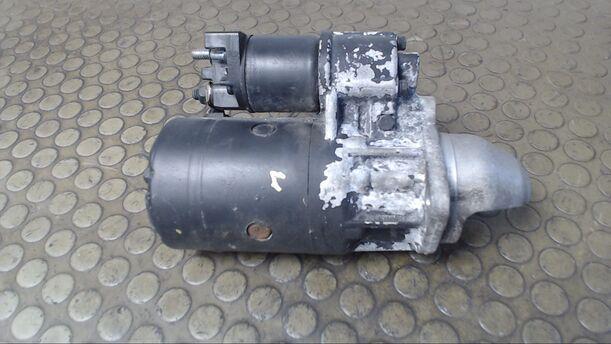 Foto: ANLASSER / STARTER BOSCH eines Opel Omega Caravan 2.5 TD GL